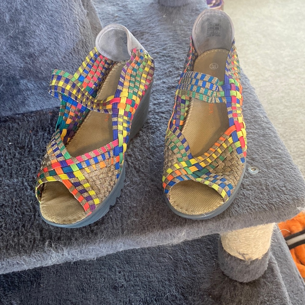Bernie Mev wedge